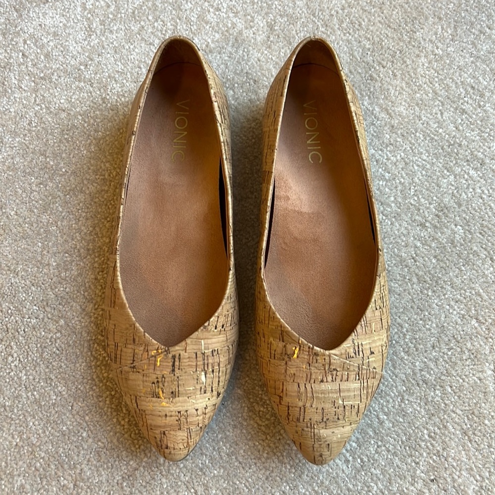Vionic Caballo Ballet Flat, size 6